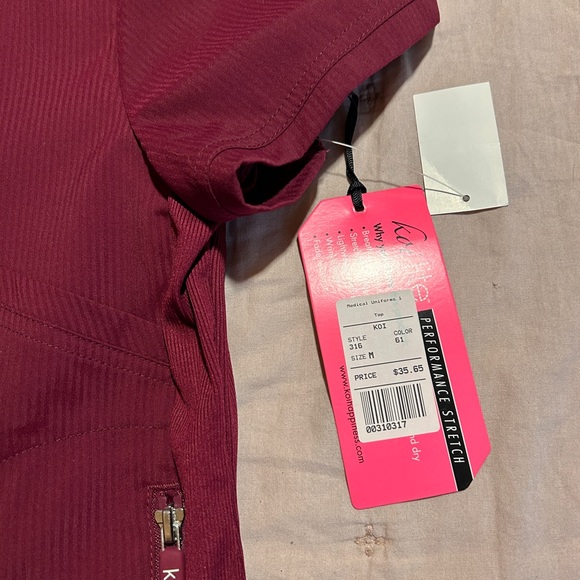 Scrub set small pants petite and large top - Picture 2 of 4